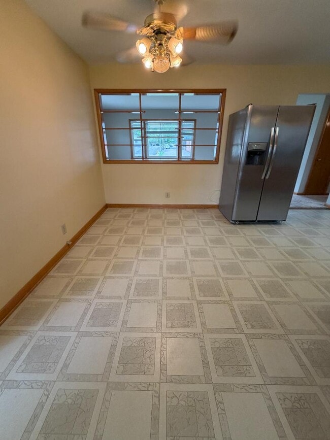 Photo - 2201 E Eichel Ave