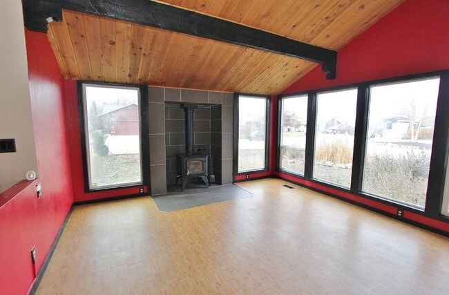 Photo - Fantastic Private Oasis in South East Boise!! 6 Month Lease!!