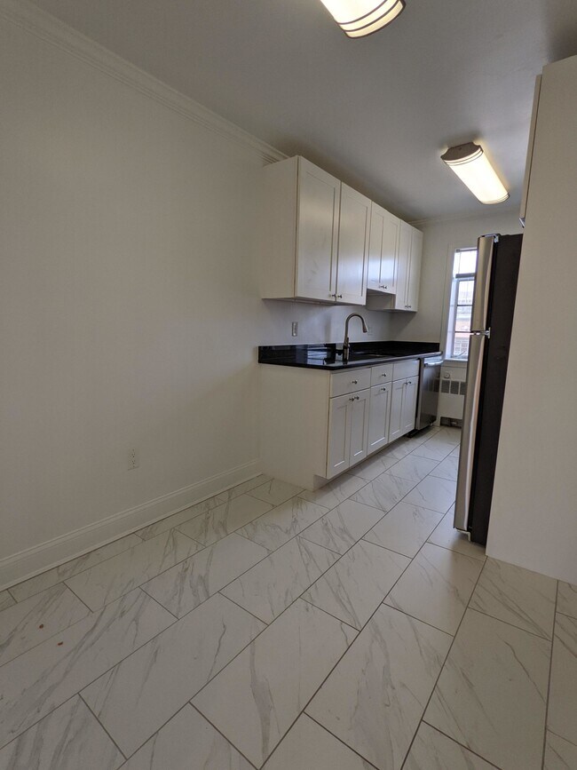 Photo - 76 St Paul St Unit 9