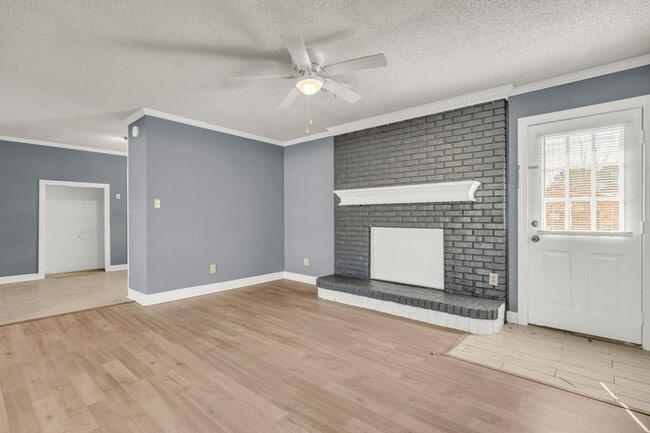 Photo - Renovated 3 Bedroom 1 Bath Home for Rent!