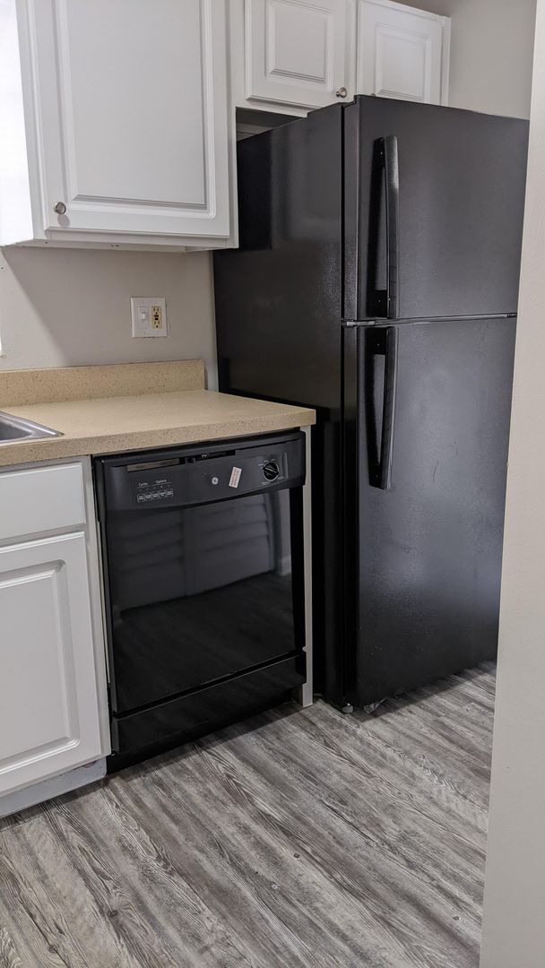 Photo - Linton Oaks townhouse - Completely Remodeled