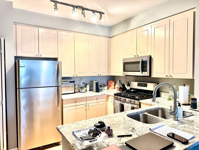 Photo - 330 N Jefferson St Unit 807