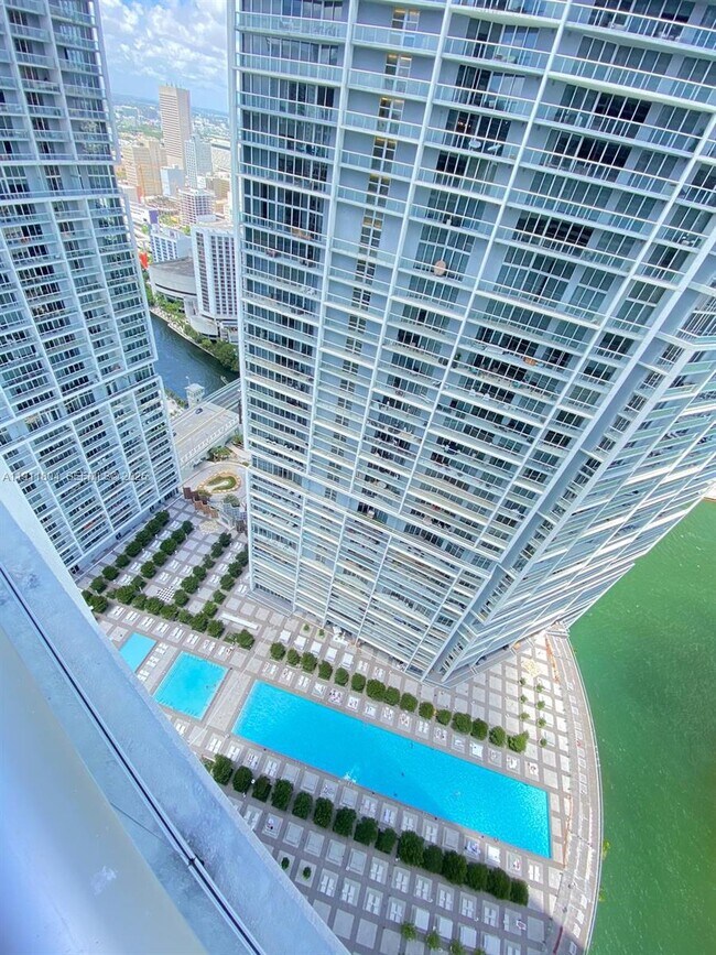 Photo - 495 Brickell Ave Unit 4408