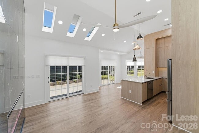 Photo - 1840 Merriman Ave