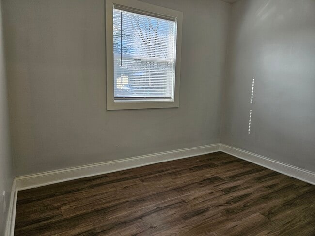 Photo - 2173 Williams St