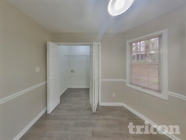 Photo - 850 Rambling Rose Ct NW