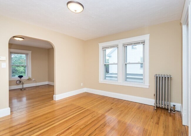 38 Bennett St Unit 2