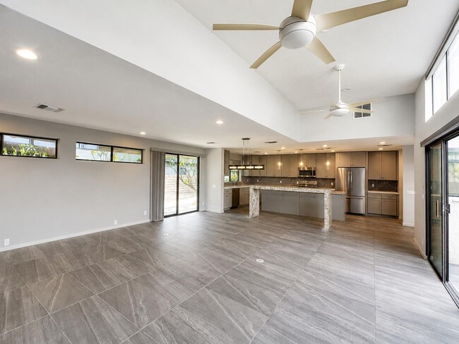 4 Saturn Cir