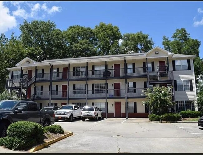 Building Photo - 544 W Glenn Ave