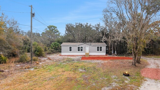 Photo - 9544 Ellis St