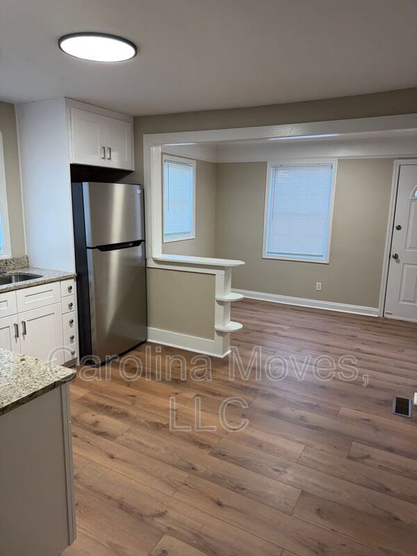 Photo - 105 Francis Ave