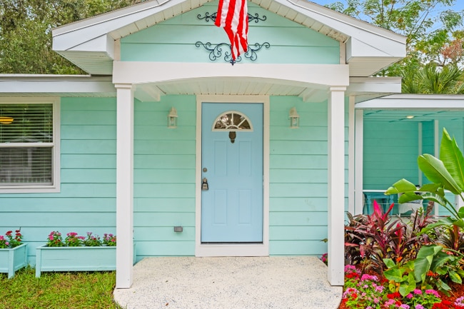 Photo - 245 S Rhodes St