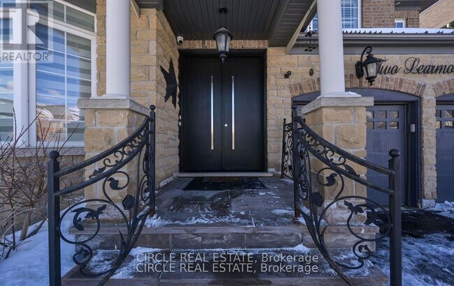 Photo - 2 Learmont Ave