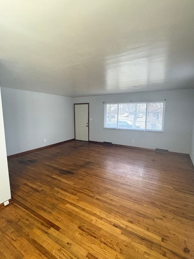 Photo - Corner Lot 3 Bedroom in Whitehall