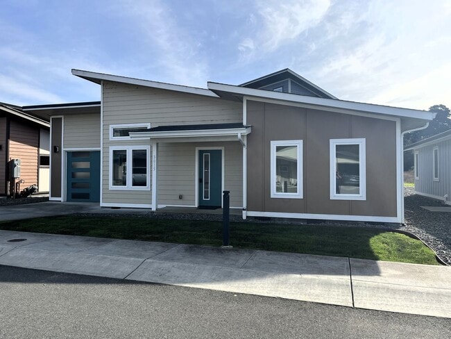 Photo - Senior Living Community (55+) - Built In 2021 - High End 2/2 Home With Full Access To Onsite Recr...