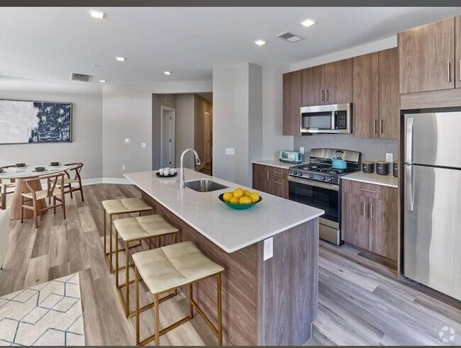 Building Photo - 145 Goldsborough Dr Unit 38-02 Rental