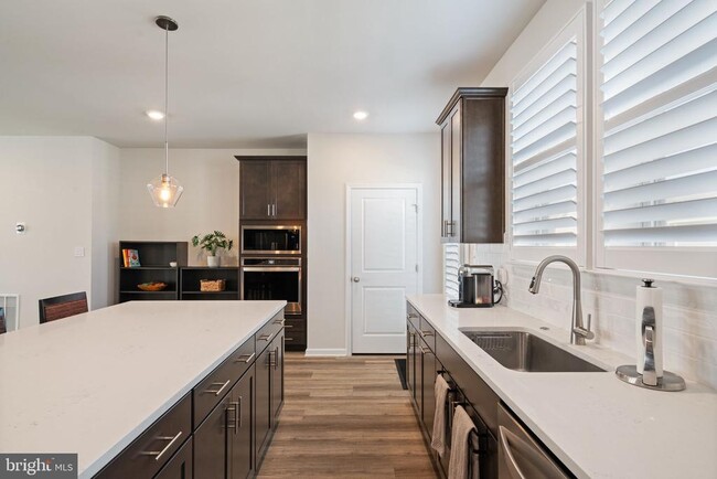 Photo - 9520 Barnes Lp