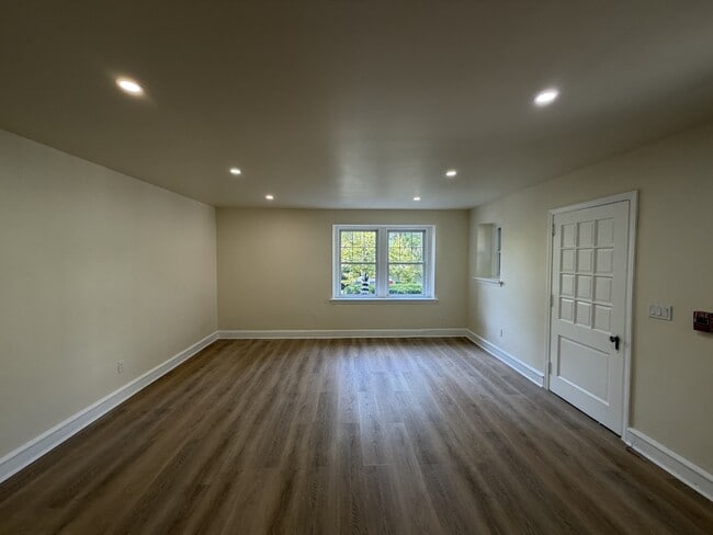 Photo - 1651 W Grange Ave Unit 2