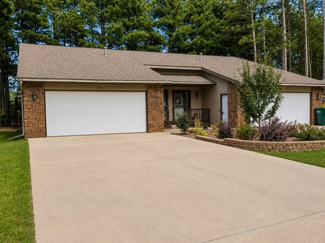Photo - 3320 Rosewood Dr Unit 1