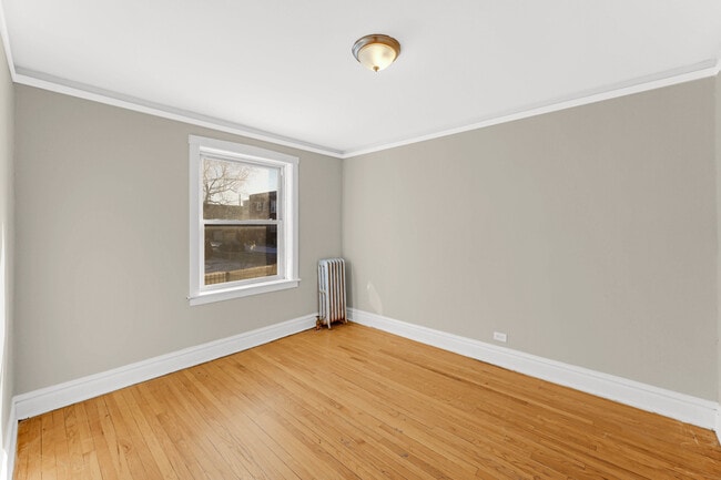 Photo - 3006 W 64th St