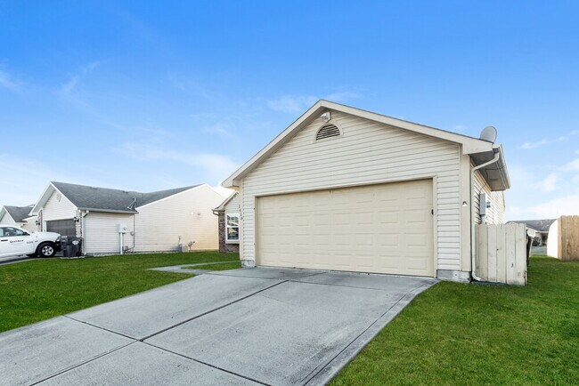 Photo - 1418 Green Spring Way