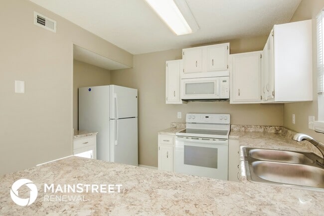 Photo - 8109 Beechwood Terrace