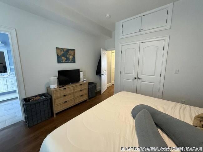 Photo - 249 Lexington St Unit 2