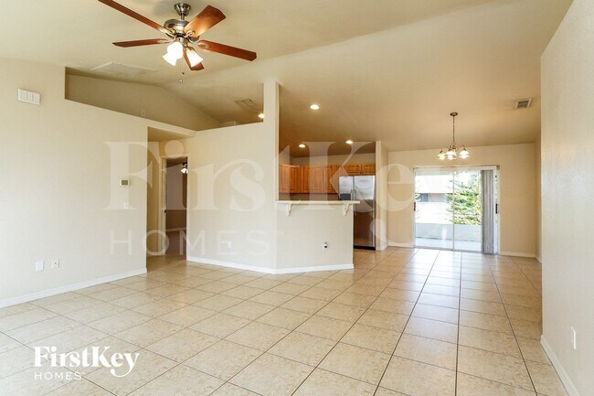 Photo - 4302-4312 12th St W