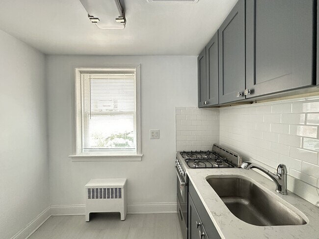 Photo - 6709 N California Ave Unidad N-G