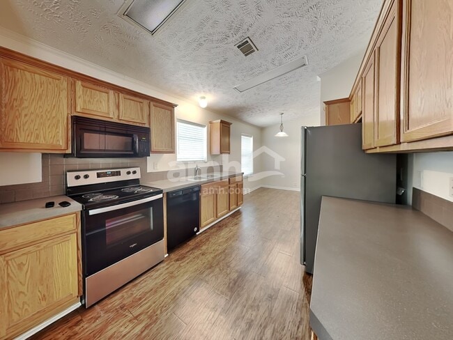 Photo - 495 Hunnicut Rd SE