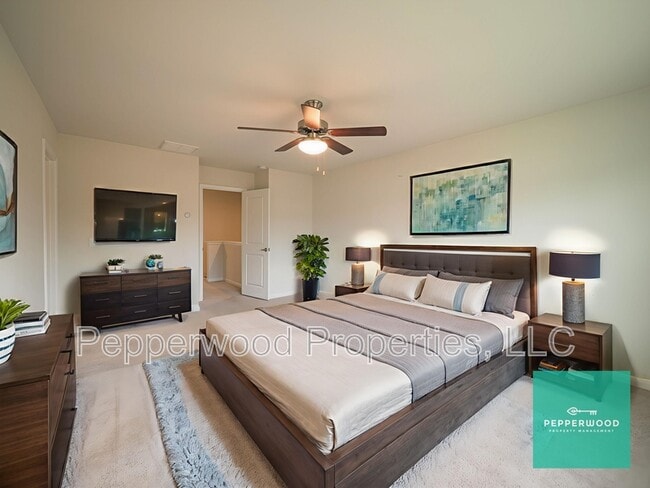 Photo - 411 Triple Crown Way