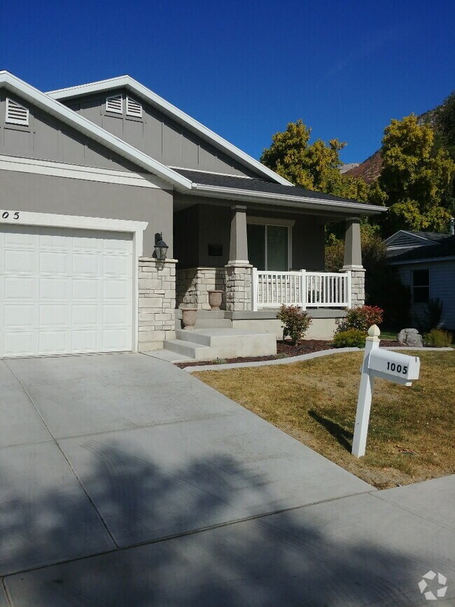 Building Photo - Beautiful Home in the Heart of Provo!