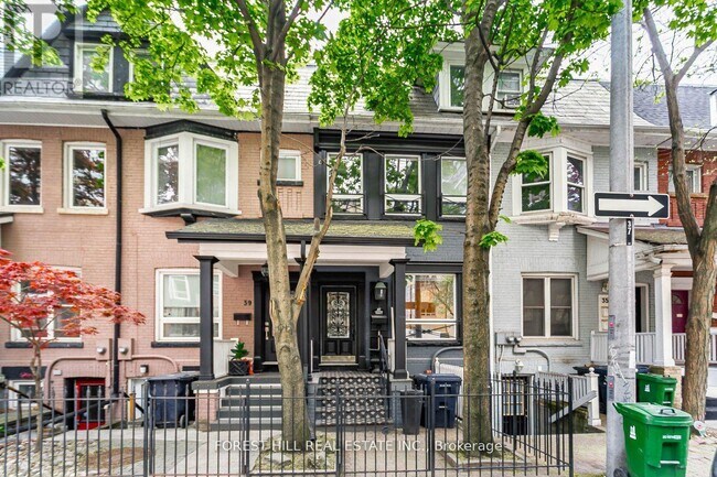 Photo - 37 Granby St Unit Upper