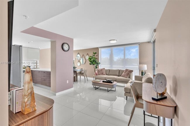 Photo - 9901 E Bay Harbor Dr Unidad 403