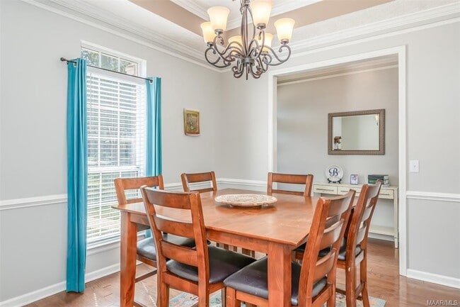 Photo - 100 Wood Vale Dr