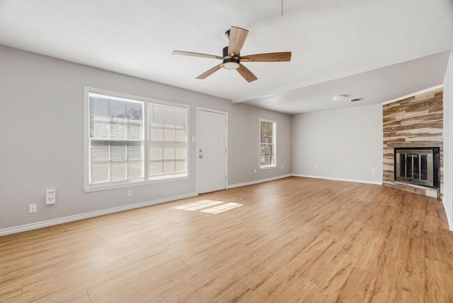 Photo - 2034 Collins Ave