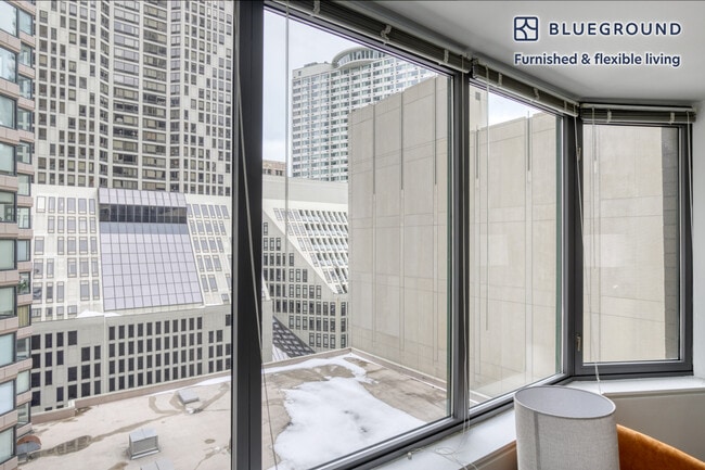 Photo - 420 E Ohio St Unit FL11-ID583