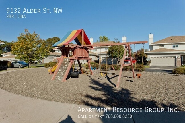Photo - 9132 Alder St NW