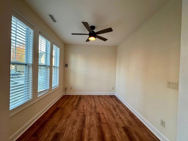 Photo - 563 Balsam Fir Dr