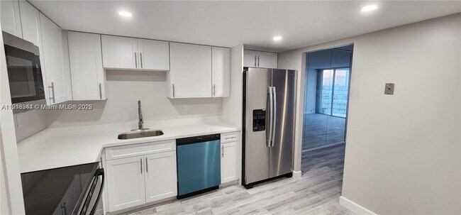 Photo - 18021 Biscayne Blvd Unit 903