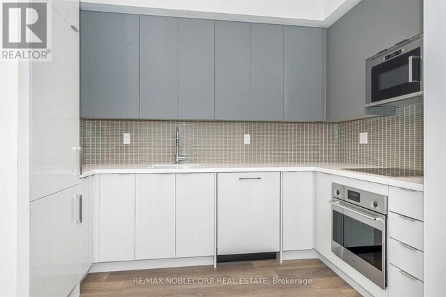 Photo - 2908 Hwy 7 Unit 1404