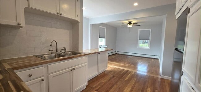 Photo - 42 Putnam Pike Unit 1