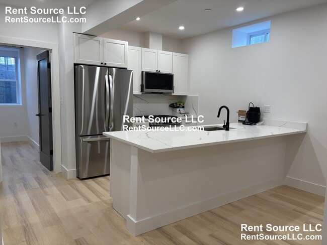 Photo - 52 Cotting St Unit B