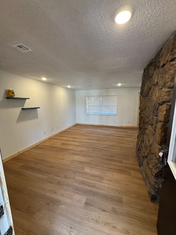 Photo - 1102 SE 10th St