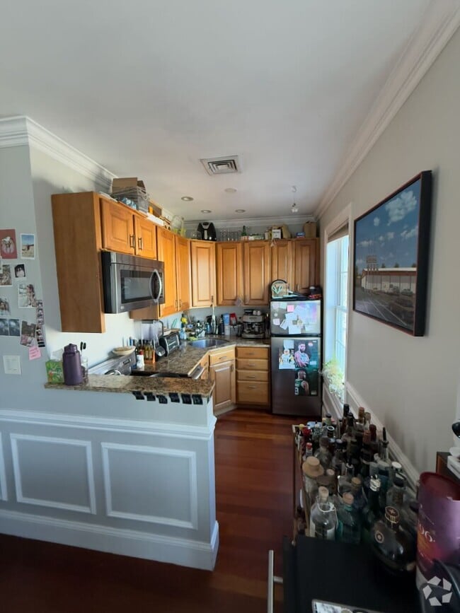 Building Photo - 613 Dorchester Ave Unit 3 Rental