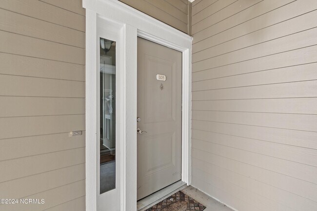 Photo - 2537 St James Dr SE Unidad Apt 105