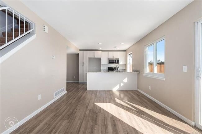 Building Photo - 12536 Forest Dr