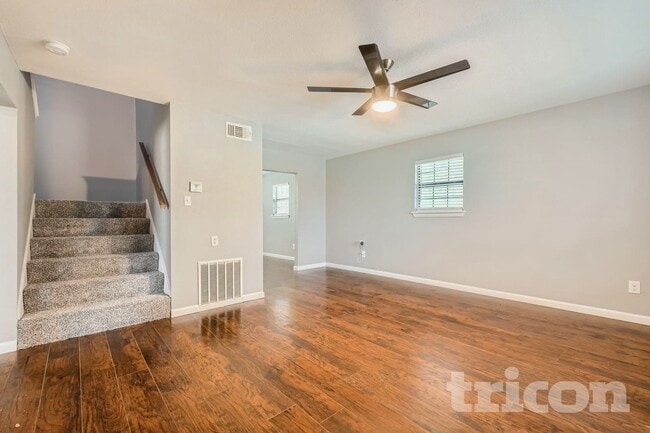 Photo - 306 Lakey Rd