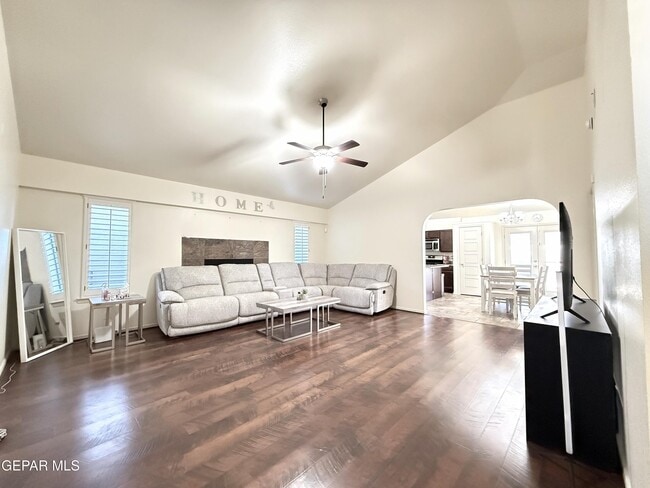 4933 Copper Ranch Ave