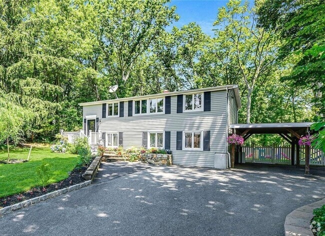 Building Photo - 347 Old Town Rd Rental